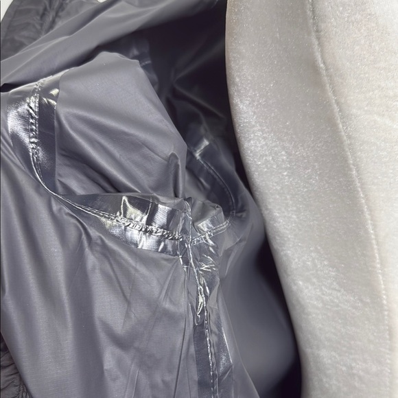 Eddie Bauer Black Packable Windbreaker Jacket Raincoat Hood Technical Jacket - Picture 9 of 16